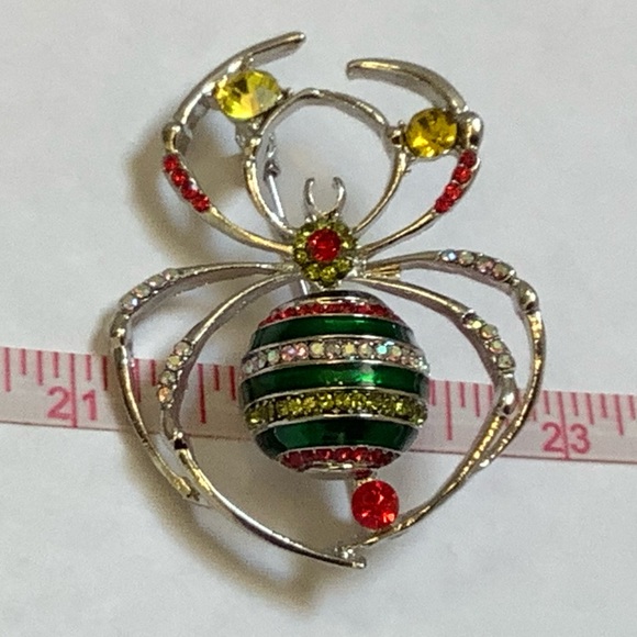 Long Legged Rhinestone Spider Brooch - Picture 10 of 10